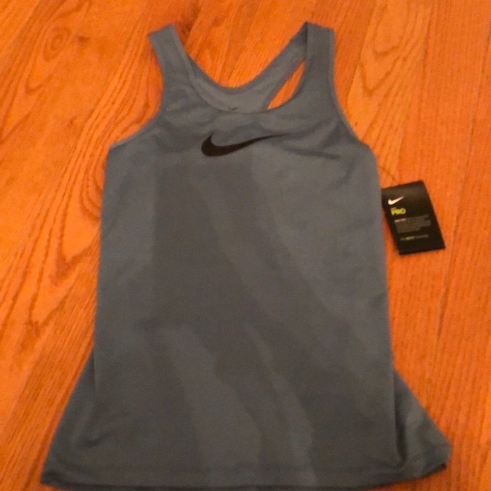 Nike workout tee (worn by no one)